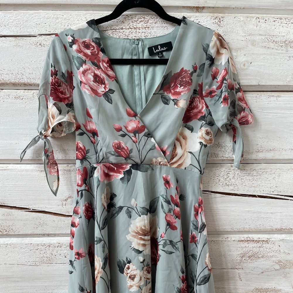 Lulus Sage Floral Print Dress size small mini